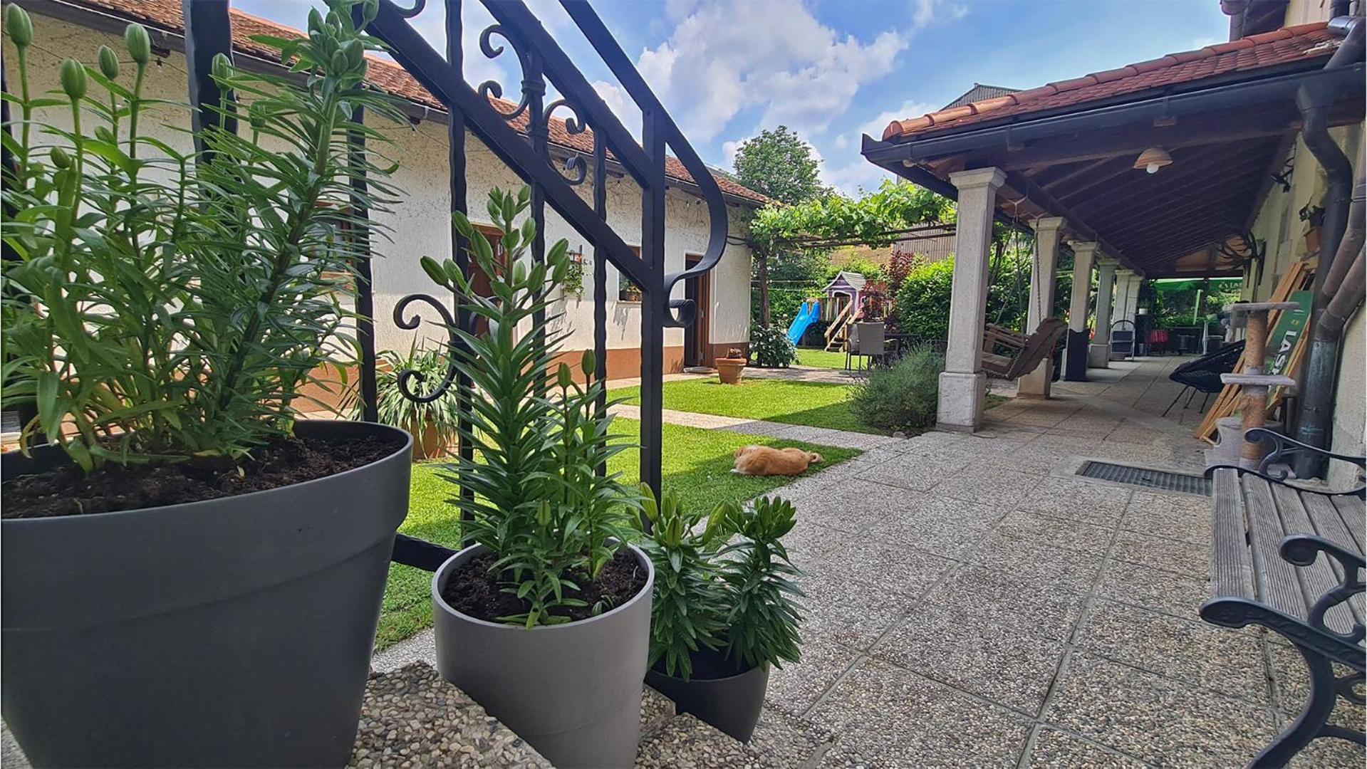 Brne Rooms Postojna Exterior photo