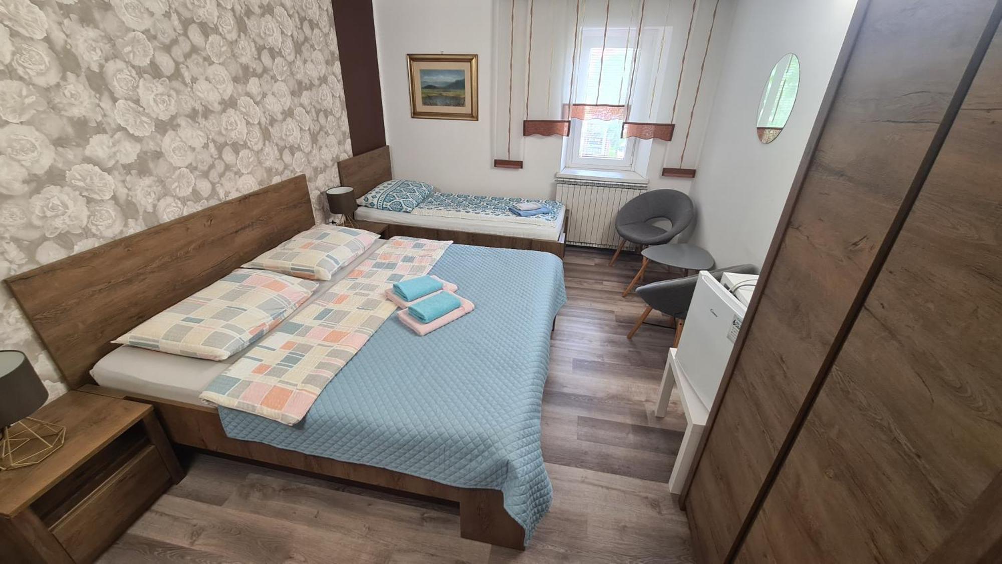 Brne Rooms Postojna Exterior photo