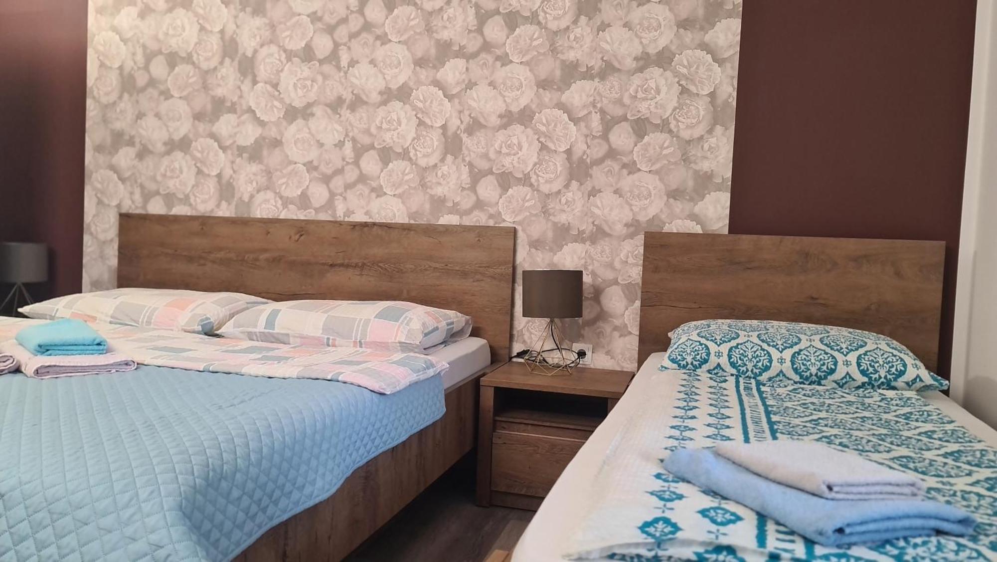 Brne Rooms Postojna Exterior photo
